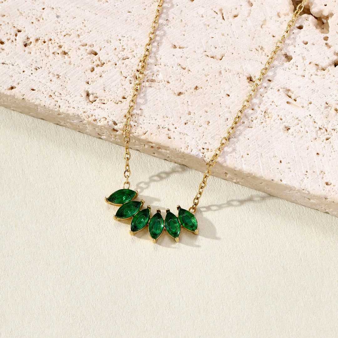 Peony Kiss Green Necklace - Salty Accessories