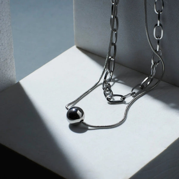 Gentle Drape Silver Chain
