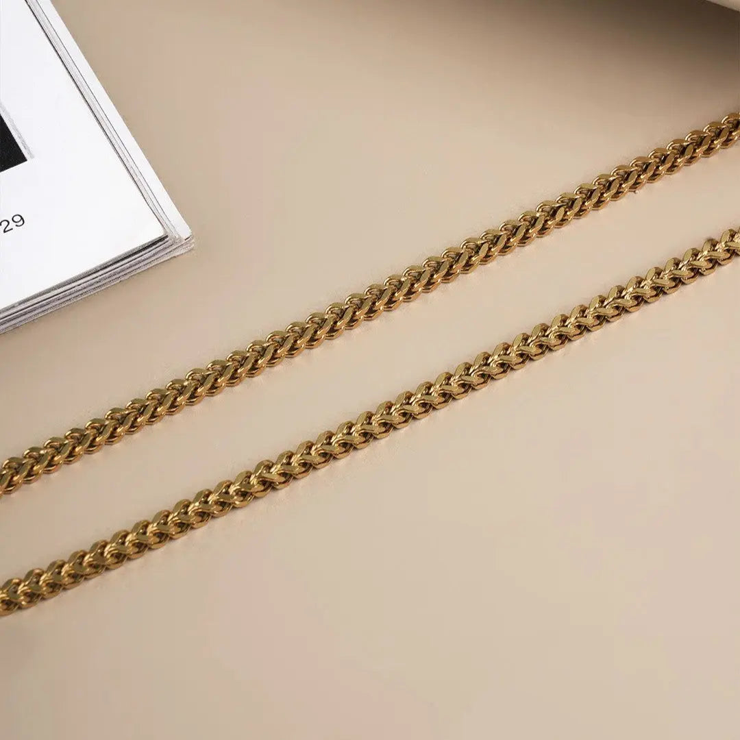 Golden Current Curb Chain Necklace | Salty