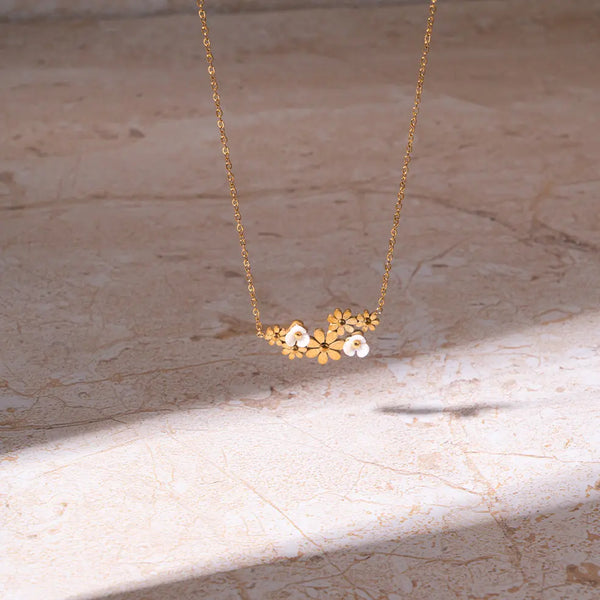 Golden Daisy Necklace