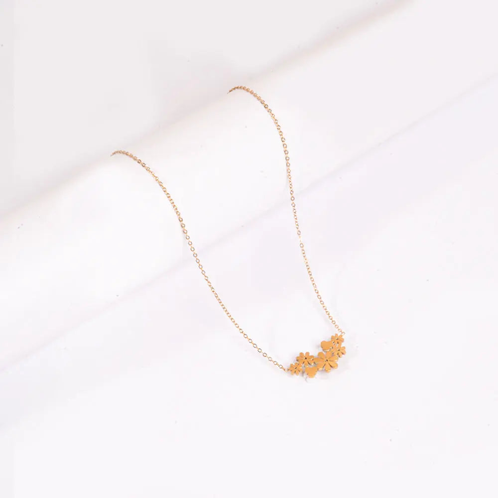 Golden Daisy Necklace | Salty