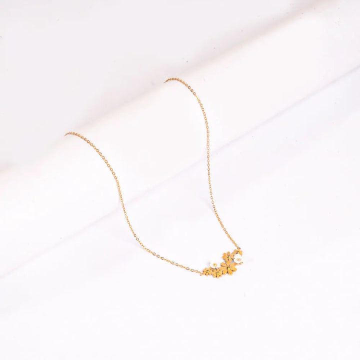 Golden Daisy Necklace | Salty