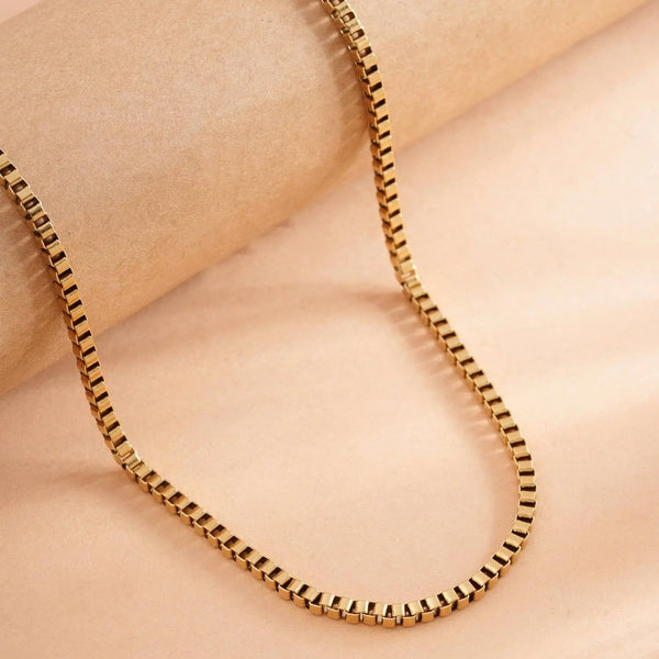 Golden Grid Box Chain Necklace