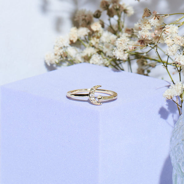 Golden Classic Ring