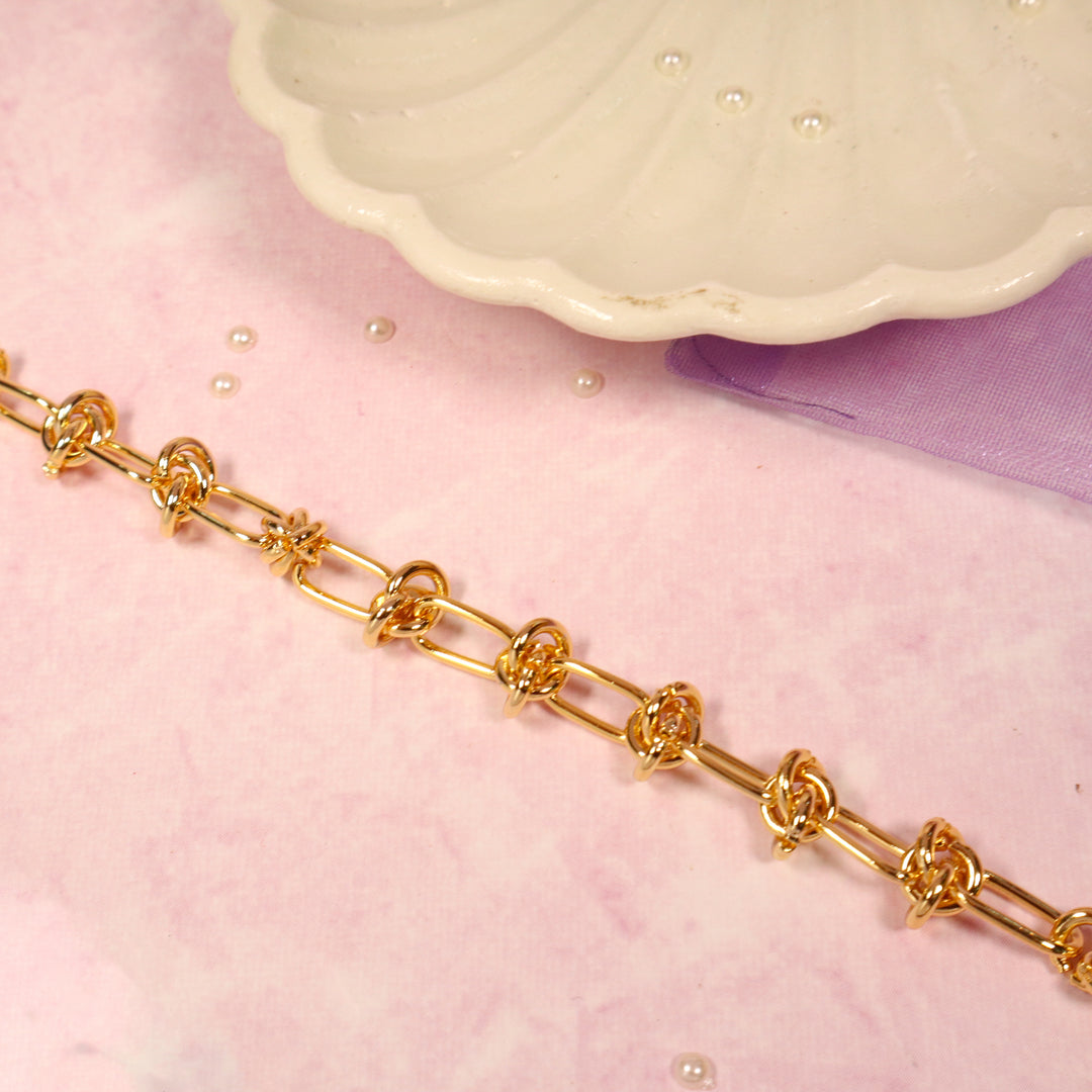 Golden Link Chain Glam Bracelet