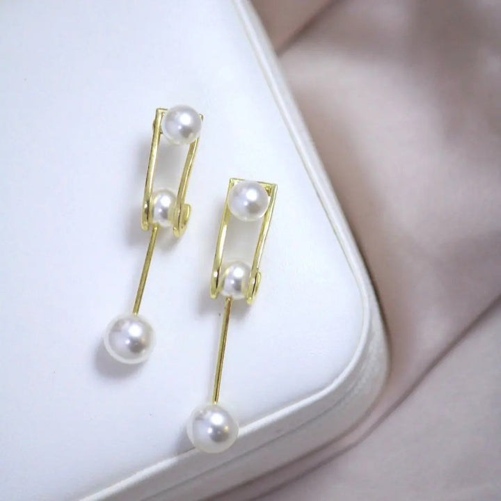 Graphic Illusion Pearl Earrings - Salty Accessories