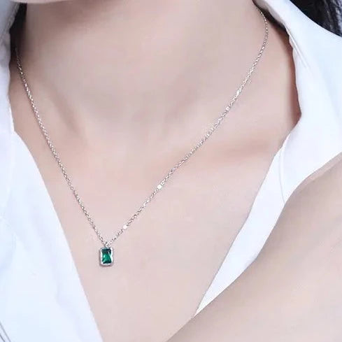 Vintage Emerald Chic Necklace -Silver - Salty Accessories