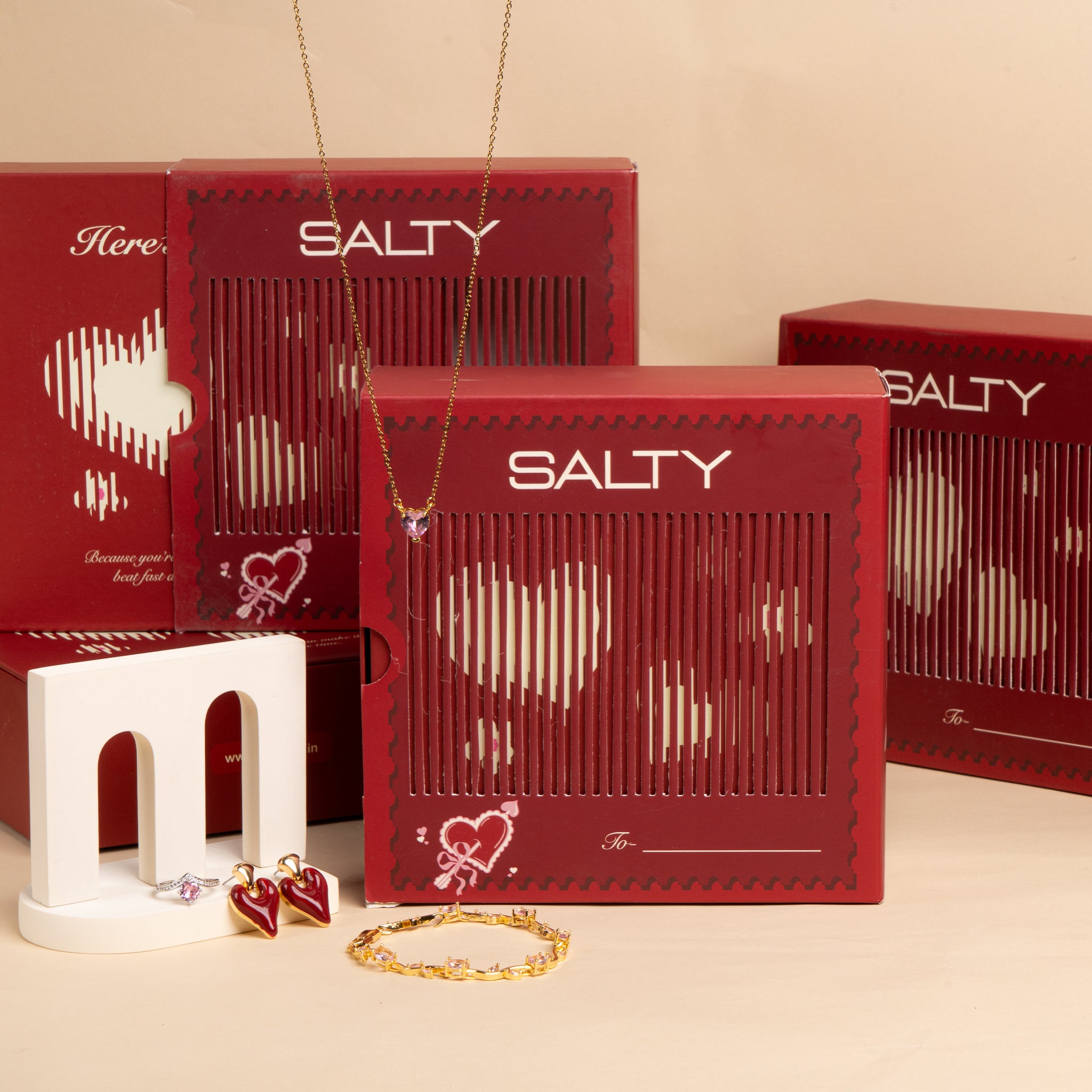 Exceptional Hamper