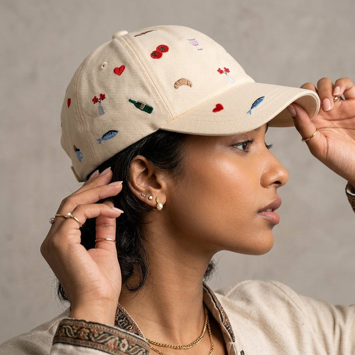 “La Vie Leisure” Cotton Embroidered Cap