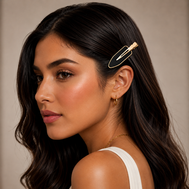 Noir Oval Hair Clip