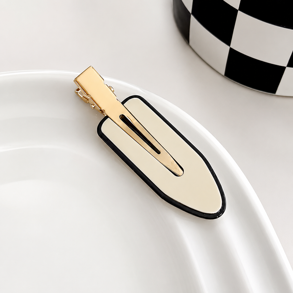 Creamy Oval Muse Hair Clip