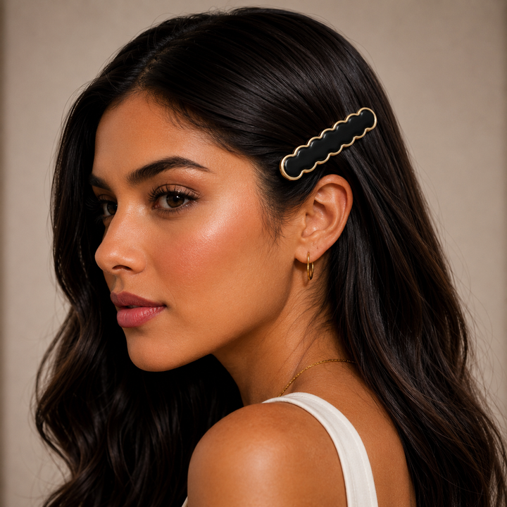 Noir Cloud Wave Hair Clip