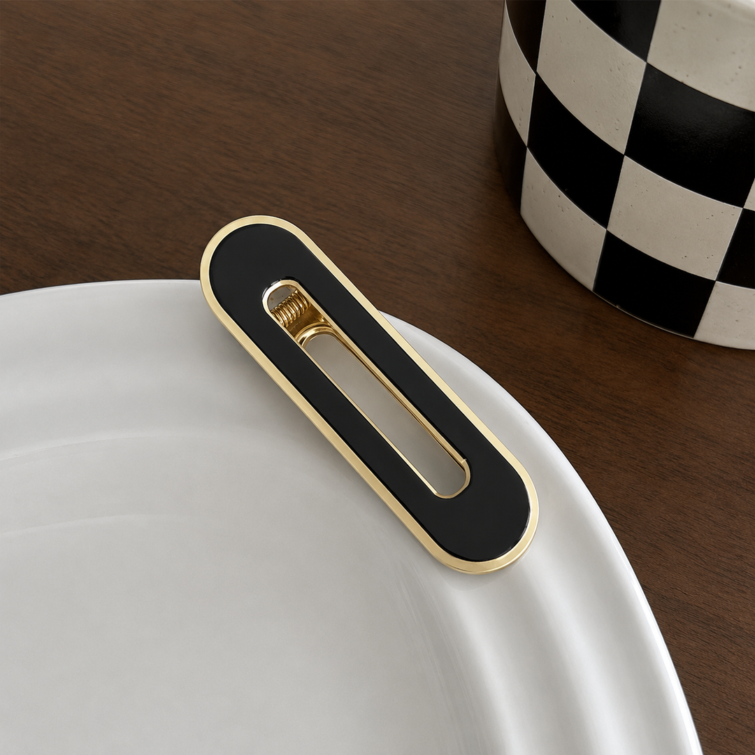 Noir Pin Hair Clip