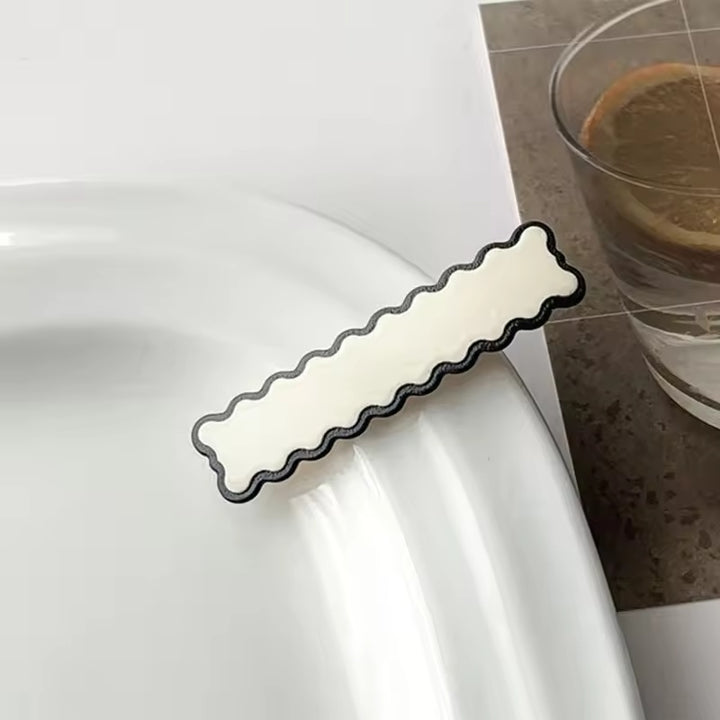 Cream Ripple Hair Clip