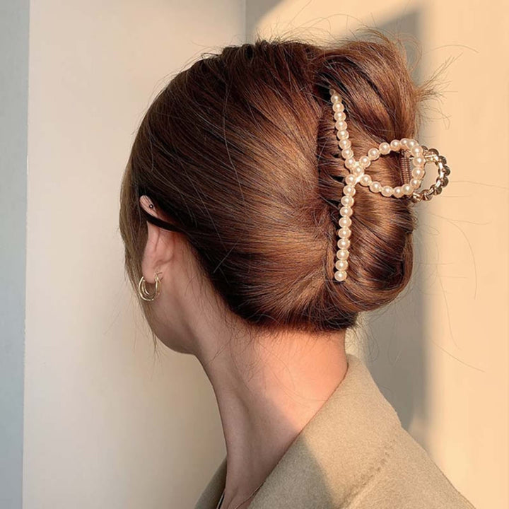 Pearl Loop Hair Claw