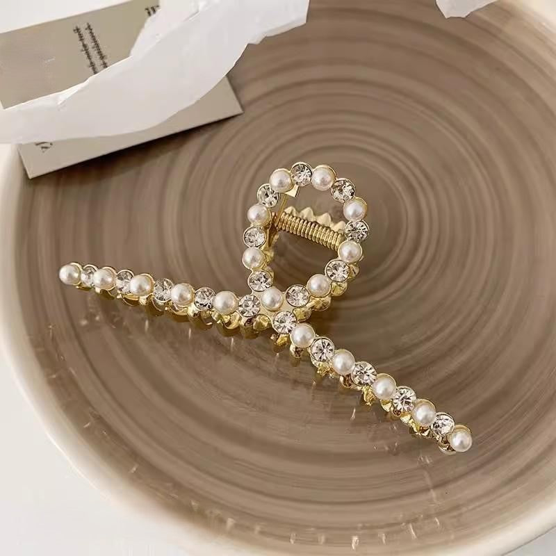 Pearl Crystal Loop Hair Claw