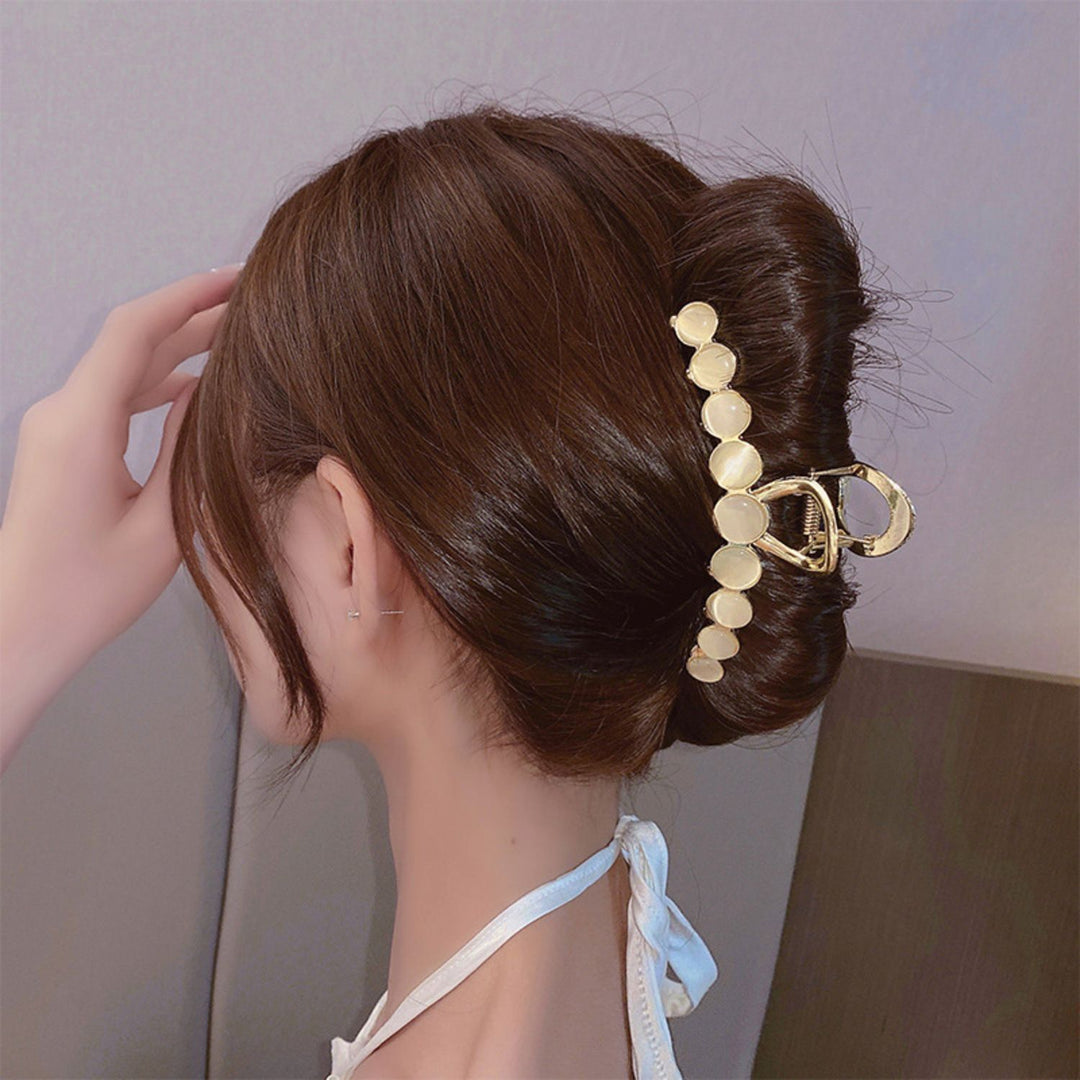 Pearl Orb Hair Claw