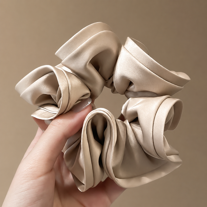 Cream Bow Scrunchie