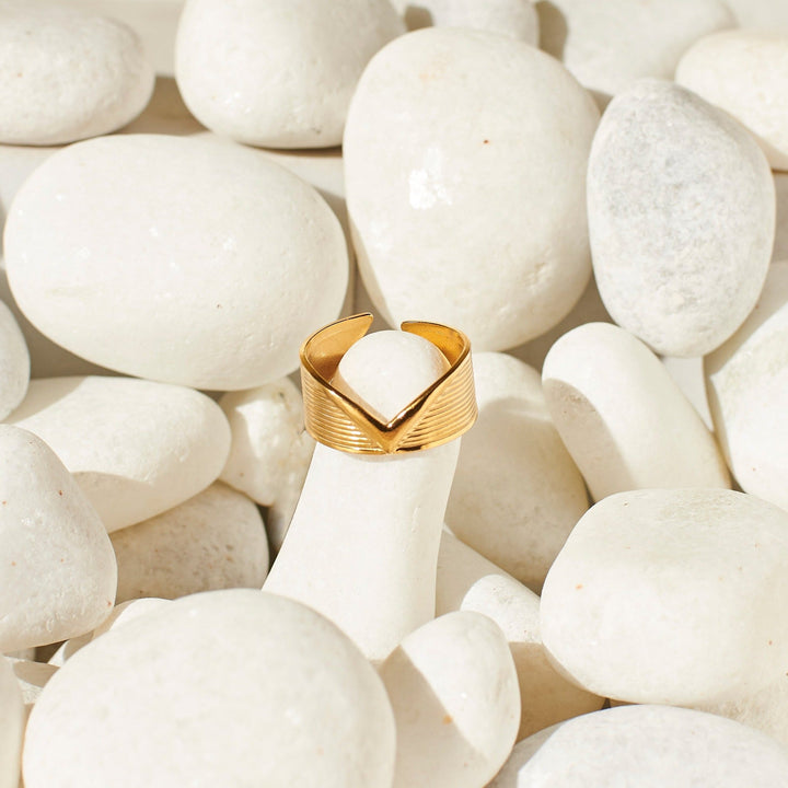 Harley Quinn Golden Ring