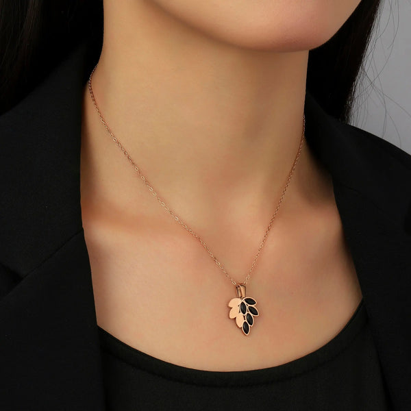 Hue Black Necklace