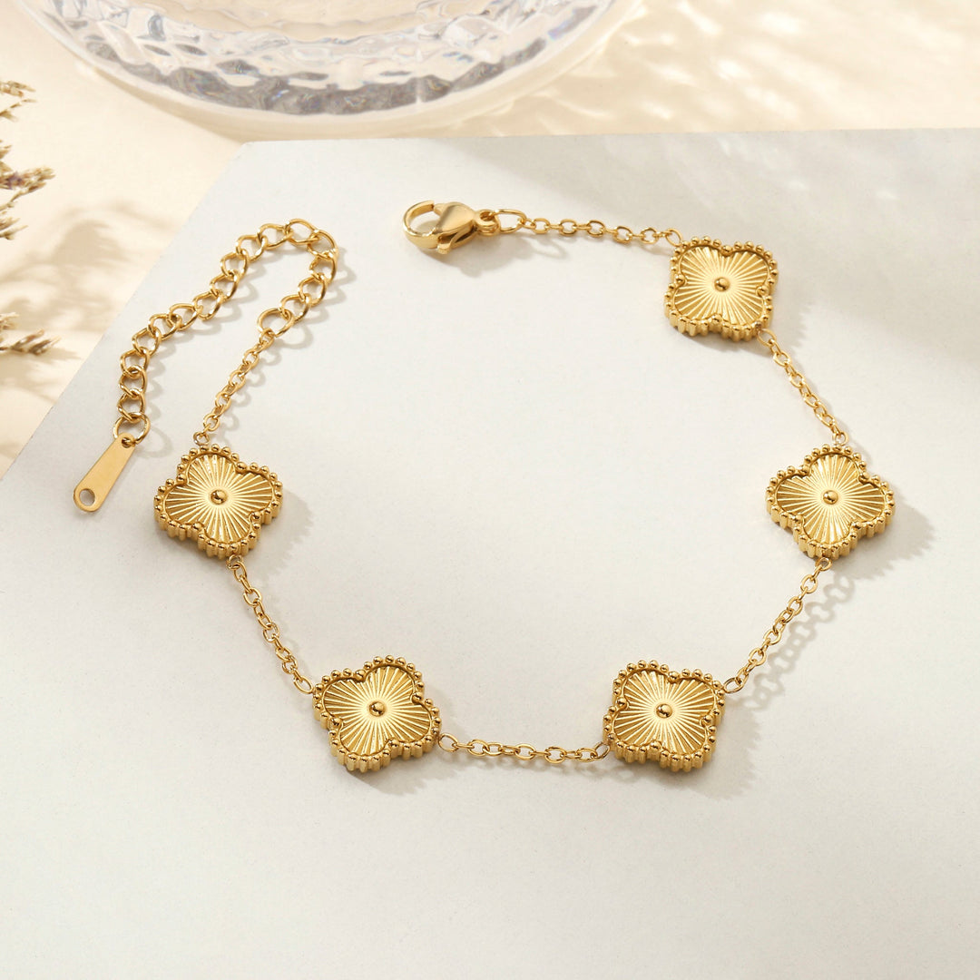 Golden Luck Leaflet Bracelet