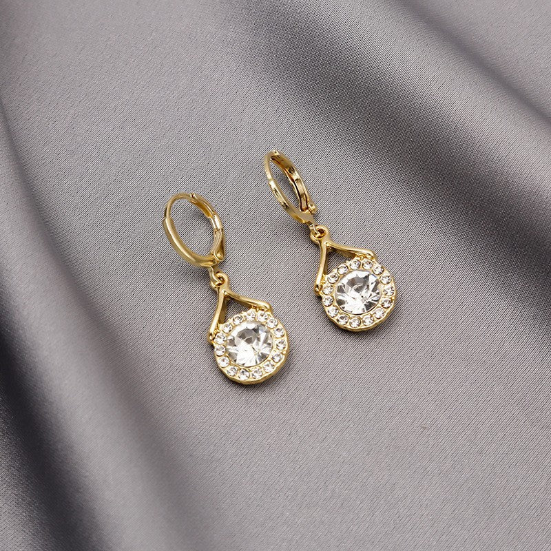 Lustre Halo Statement Drop Earrings - Gold