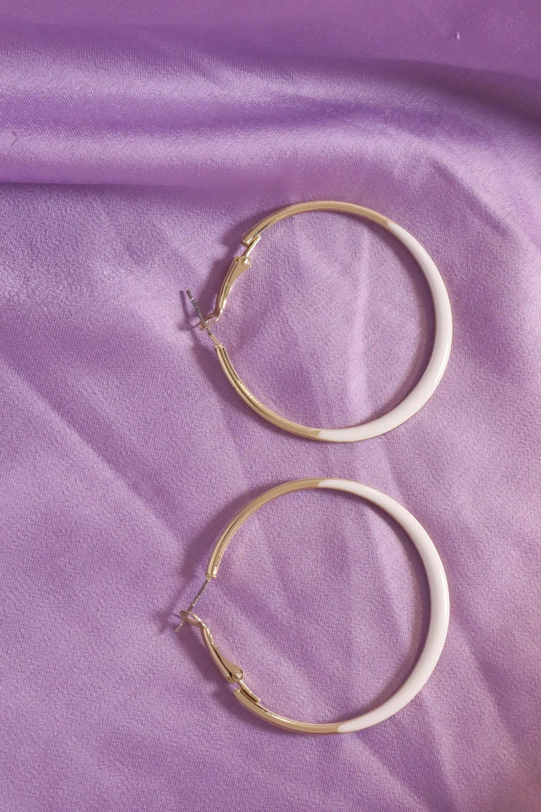 In Trend Gold White Hoops - Medium