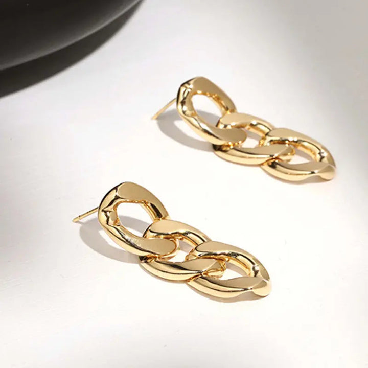 Interlinked Chain Minimalist Drop Earrings - Gold