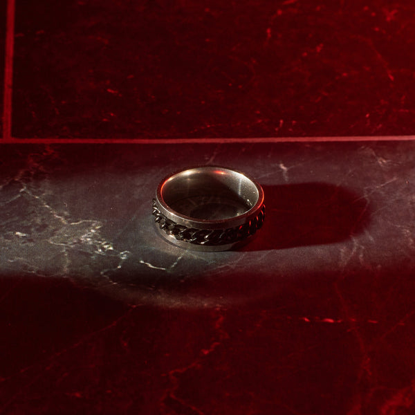 Jared Black Chain Ring