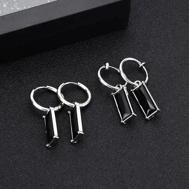 Jaunty Black Earrings (1 Side)