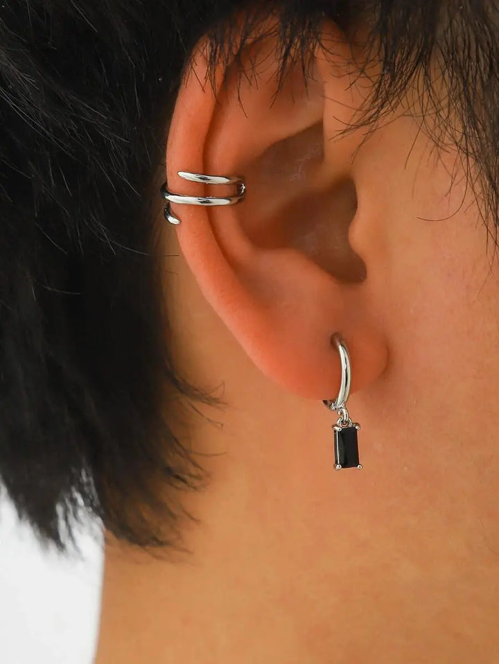 Jaunty Black Earrings (1 Side)