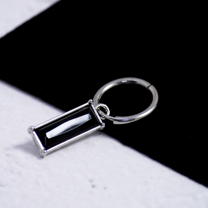 Jaunty Black Earrings (1 Side)