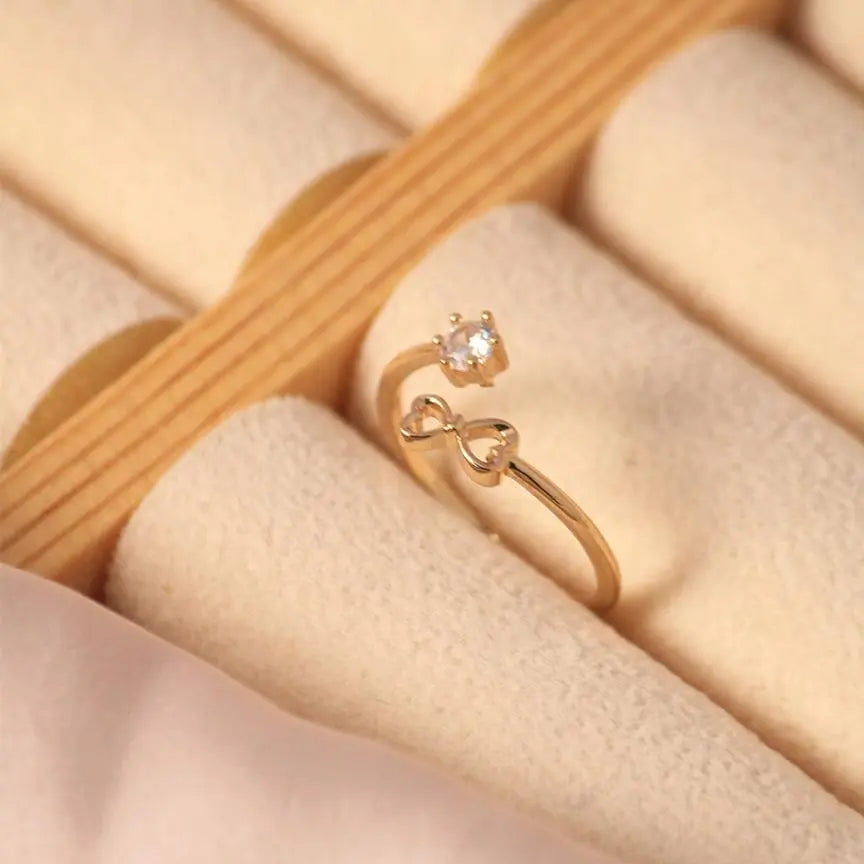 Junoesque crystal gold ring - Salty Accessories