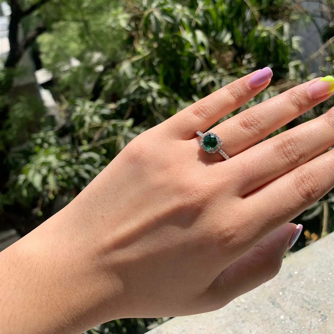 Kiara's Green Emerald Engagement Ring - Salty Accessories