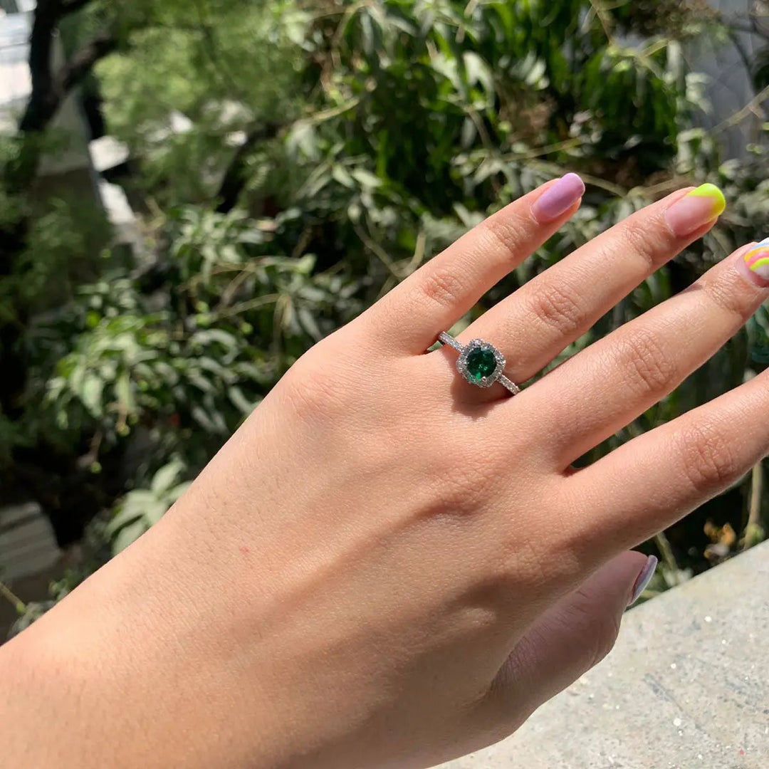 Kiara's Green Emerald Engagement Ring - Salty Accessories