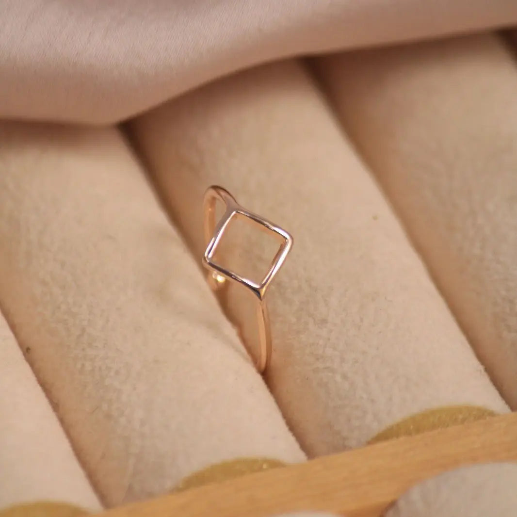 Korean Golden Fun Band - Salty Accessories