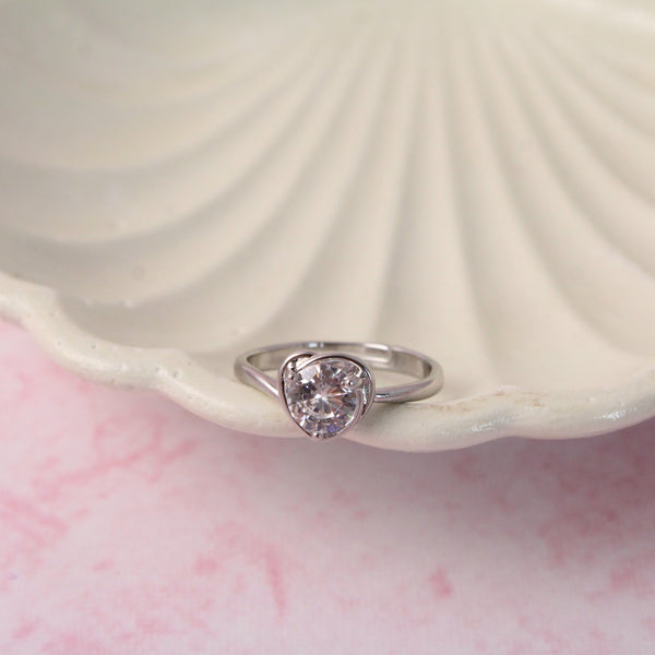 Korean Minimal Silver Diamond Band