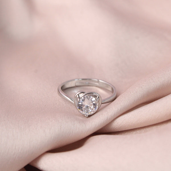 Korean Minimal Silver Diamond Band