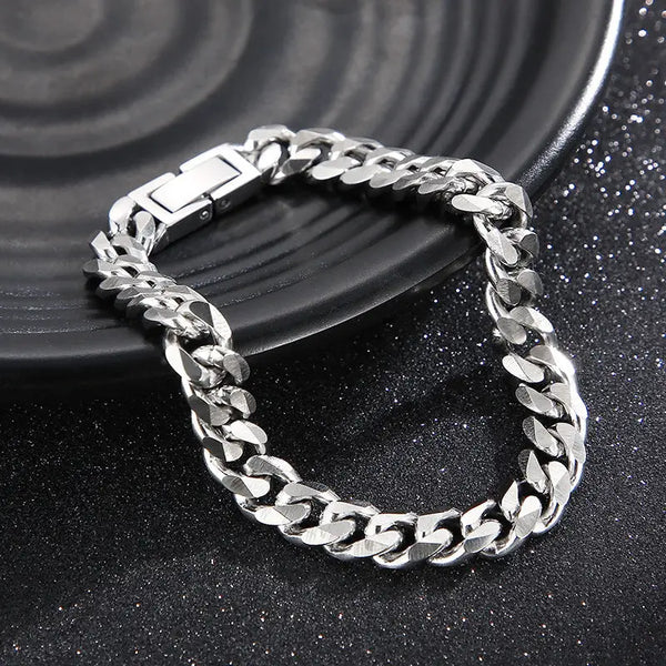 Laid-back Silver Bracelet
