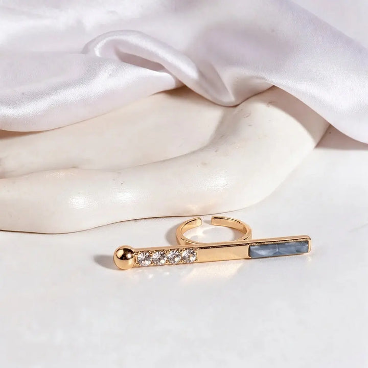 Lapis Bar Orbit Sparkling stone Ring | Salty