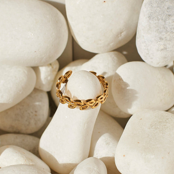 Leaf Whisper Ring