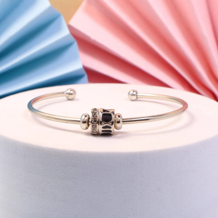 Love Angel Rotating cuff - Black - Salty Accessories