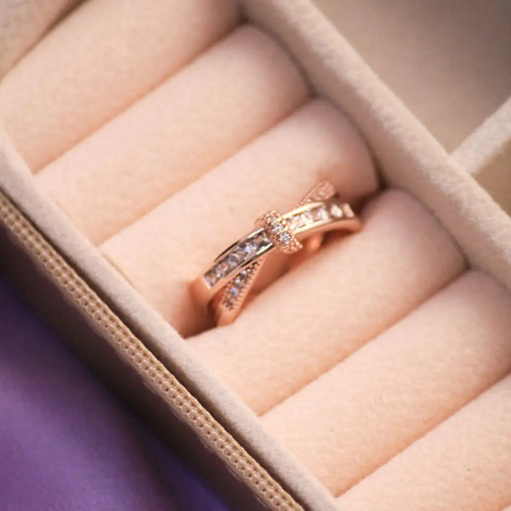 Love Me Knot Golden Band - Salty Accessories