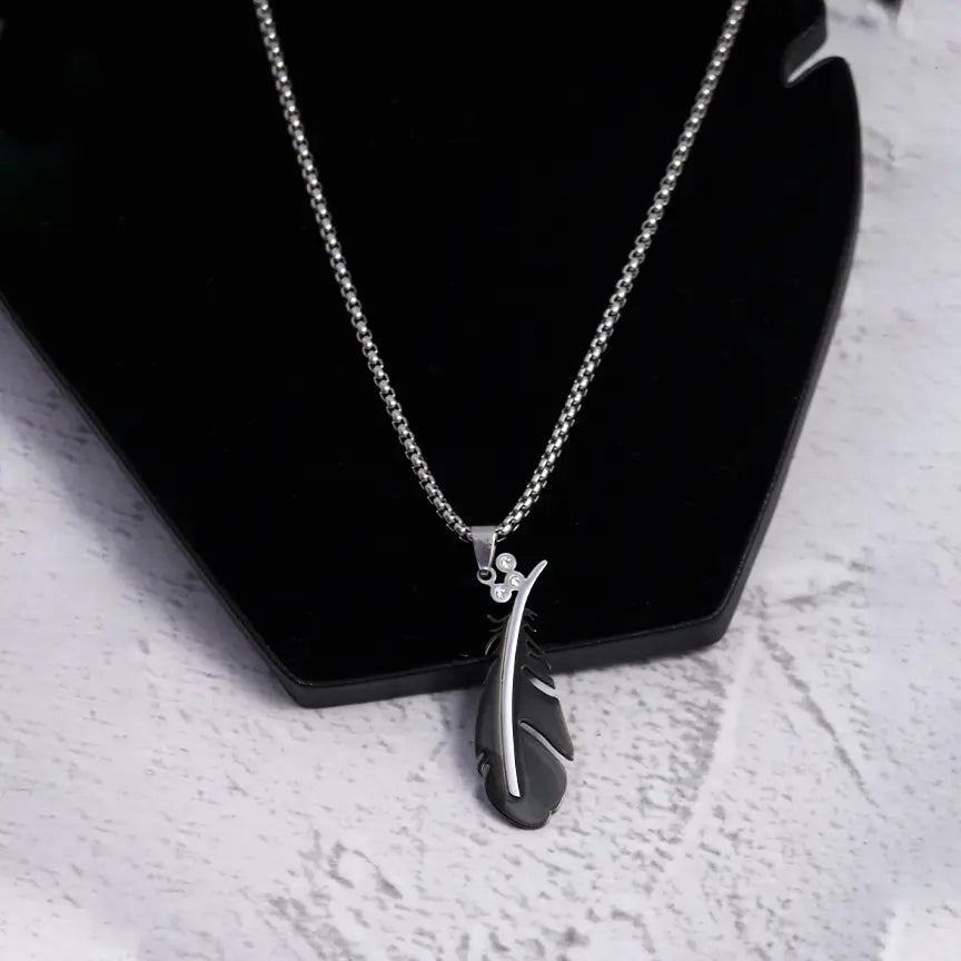 Lucky Raven Feather Chain - Salty Accessories
