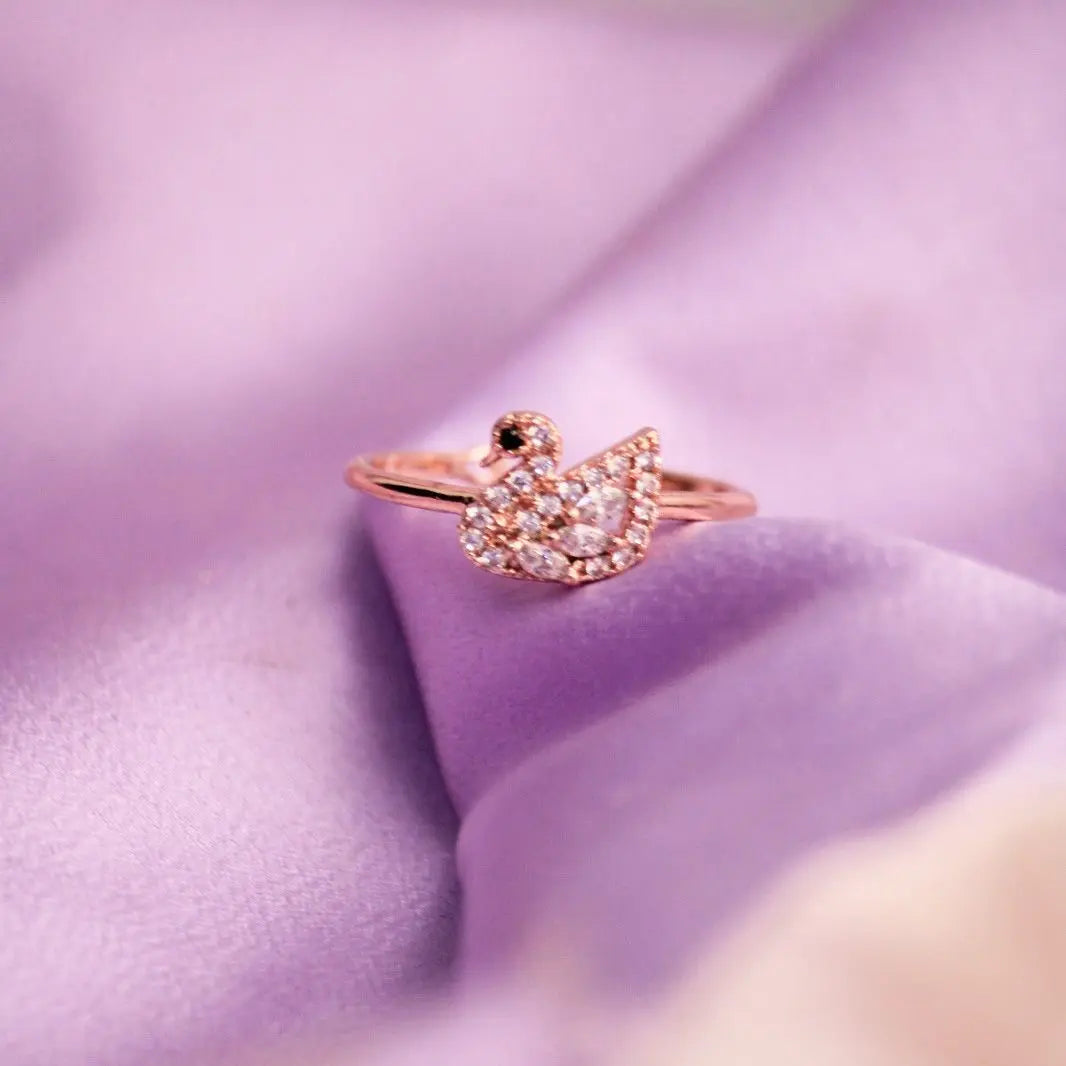 Lucky Swan Ring (Anti -Tarnish) - Salty Accessories