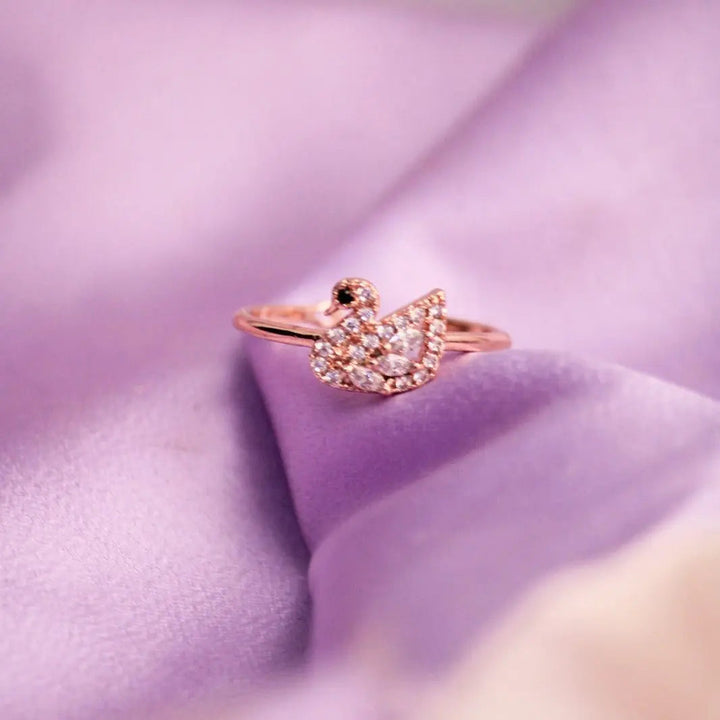 Lucky Swan Ring (Anti -Tarnish) - Salty Accessories