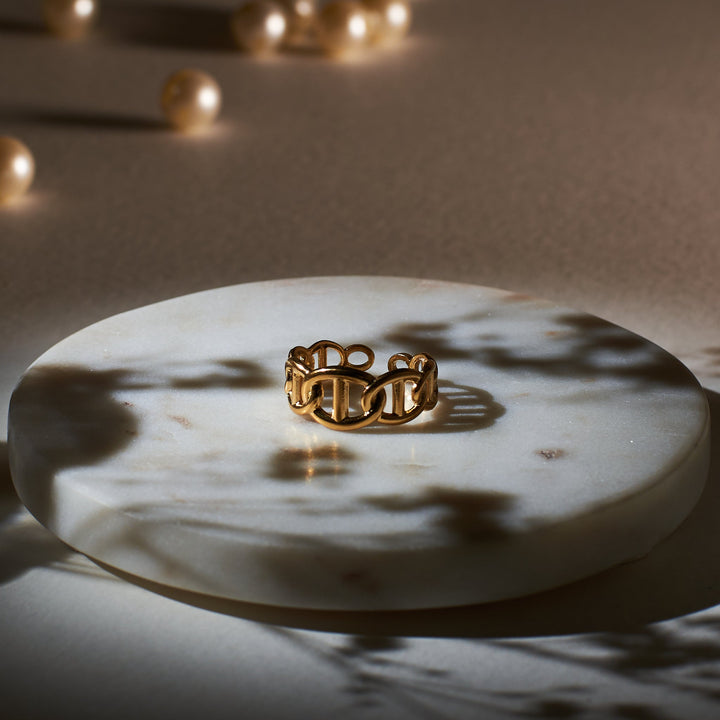 Luxurious Legacy Ring Salty