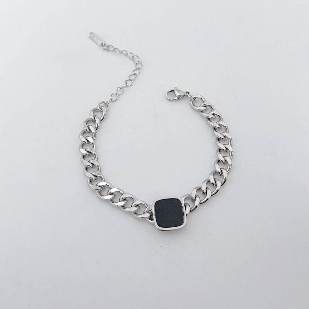 Onyx Signet Bracelet | Salty