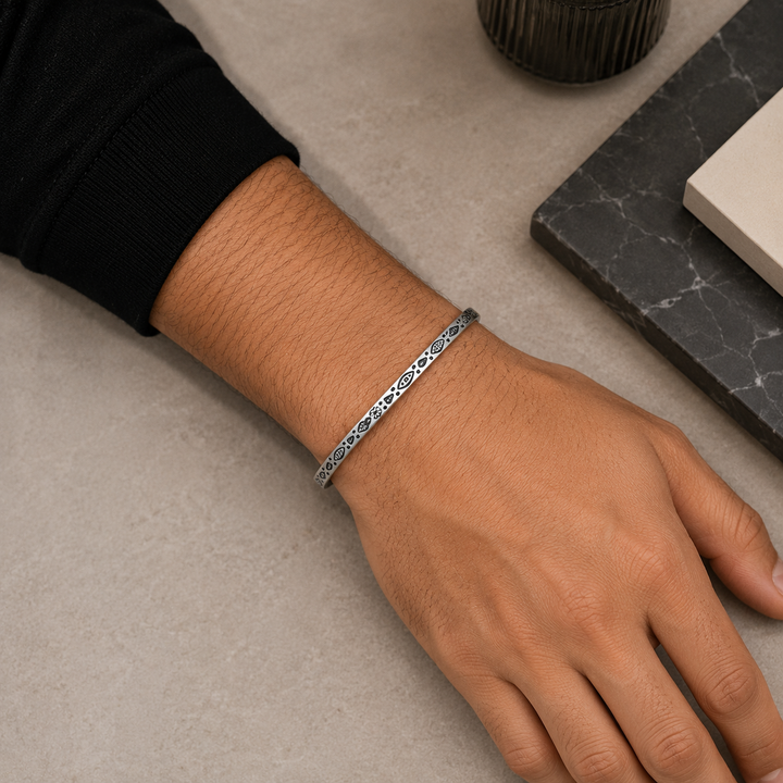 Tarazwa Silver Cuff