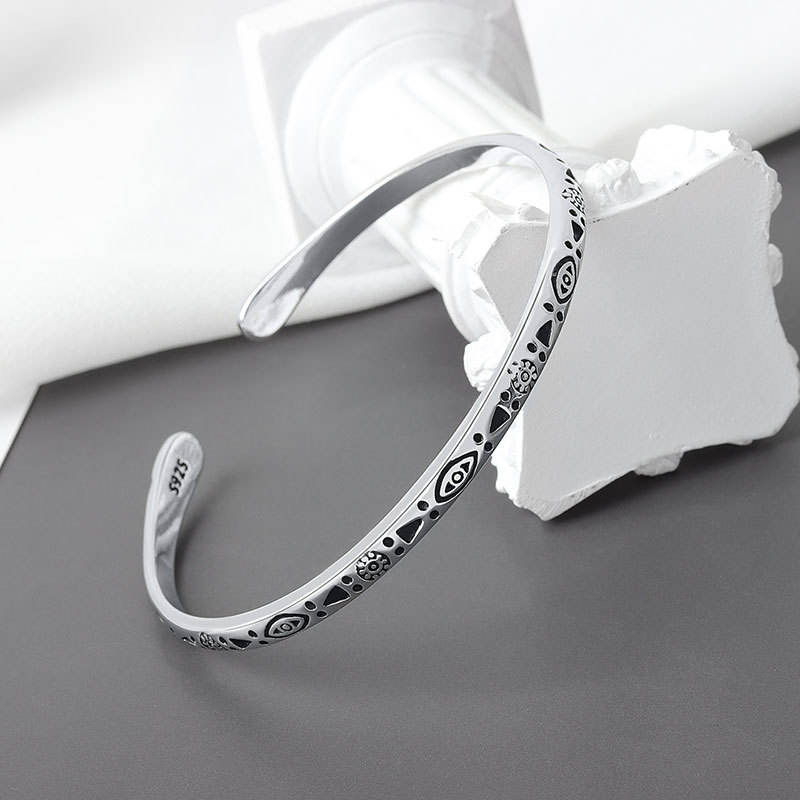 Tarazwa Silver Cuff
